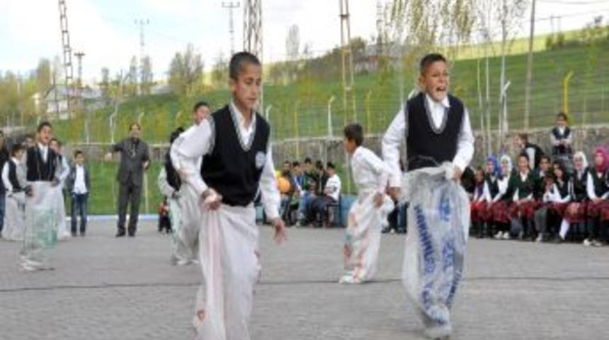 Korkut'ta 23 Nisan'a Coşkulu Kutlama
