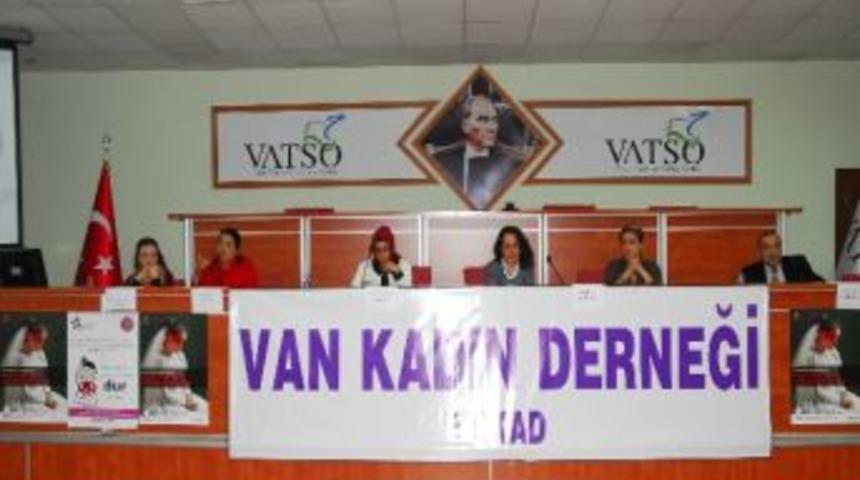 Van&rsquo;da &lsquo;&ccedil;ocuk Gelinlere Hayır&rsquo; Paneli