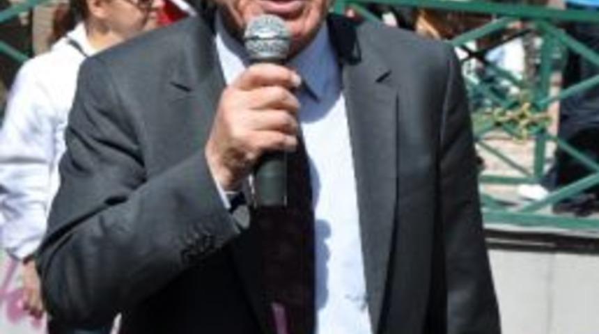 B&uuml;y&uuml;klerin 23 Nisan Kutlaması