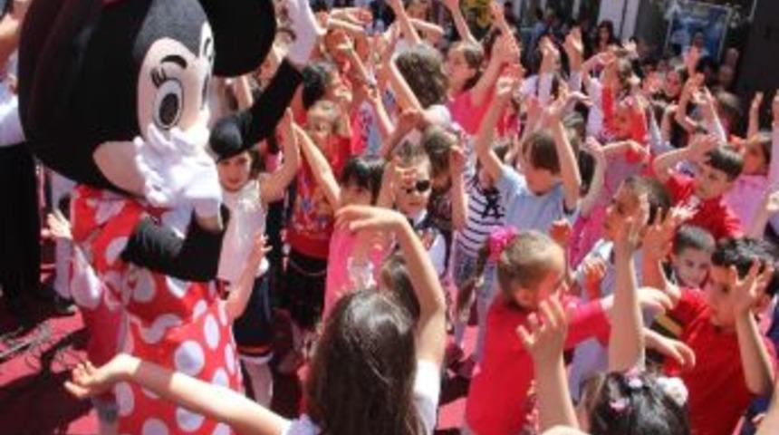 Karab&uuml;k&rsquo;te 23 Nisan Eğlencesi