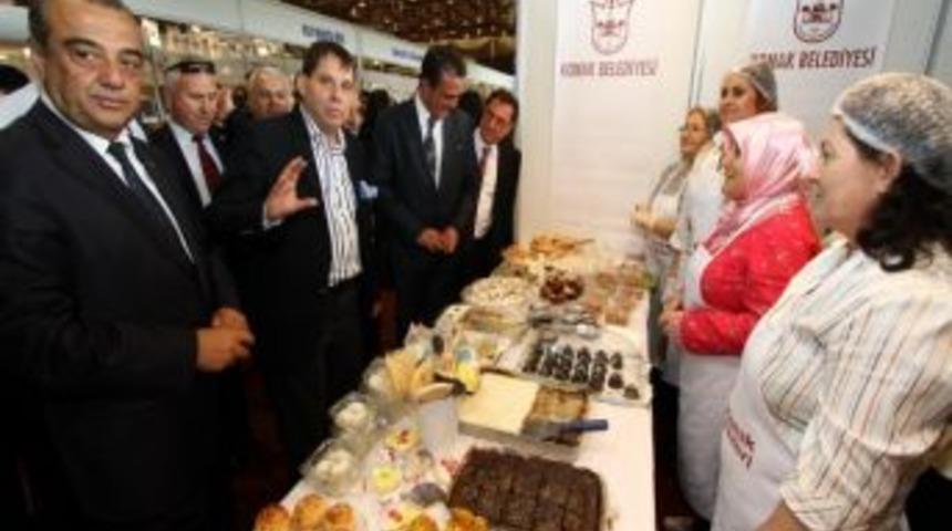 Y&ouml;resel &Uuml;r&uuml;nler Festivalinde 100 Binler İzmir&rsquo;de Bir Araya Geldi