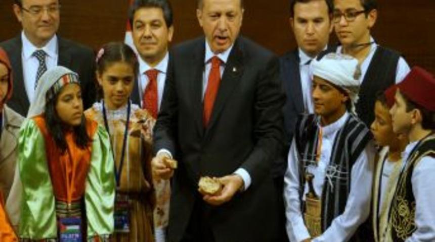 Başbakan Erdoğan 'barış Ekmeği' Yedi