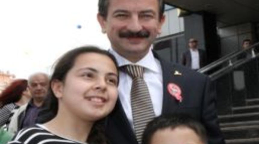 Buca&rsquo;da 23 Nisan Coşkusu