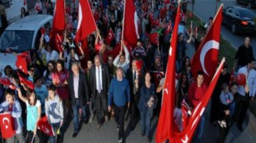 Muratpaşa&rsquo;dan &Ccedil;ocuk Şenliği Ve Fener Alayı