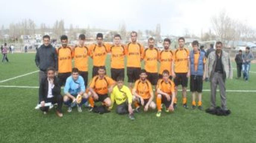 Taşlı&ccedil;ay'da Bahar Futbol Turnuvası