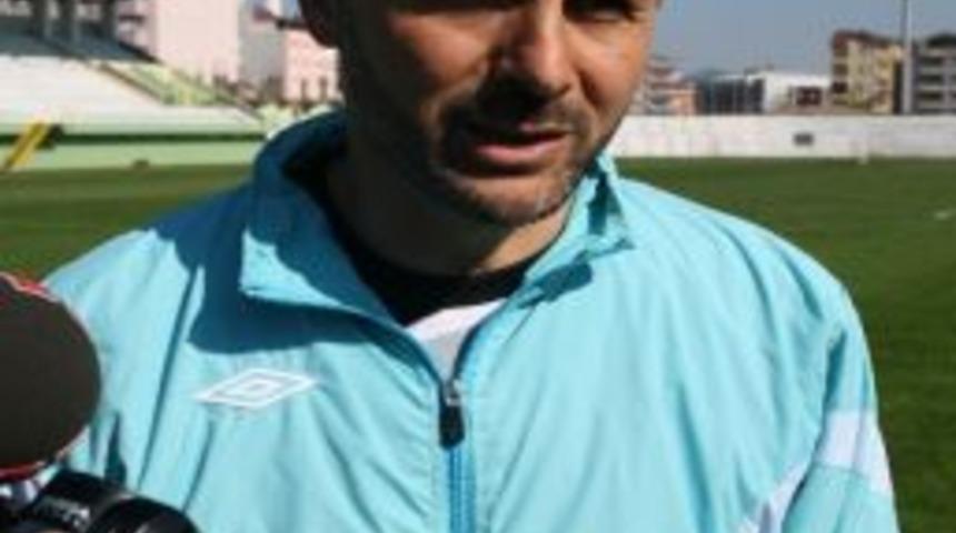 &Uuml;nyespor&rsquo;da Hoca Değişikliği