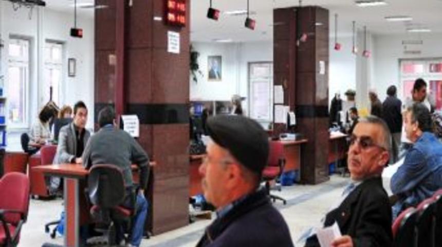 M&uuml;kelleflere Yoğunluk Uyarısı