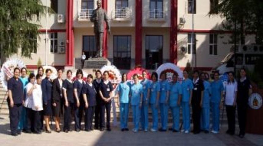 Ebe Ve Hemşireler Sorunlarına Çözüm Bekliyor