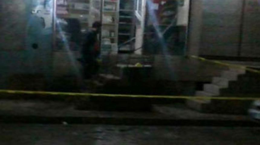 Patlayıcıyı dışarıya atmak isterken elinde patladı