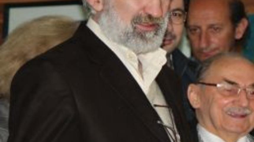 &Uuml;nl&uuml; Ressam Rauf Tuncer&rsquo;in Recep Tayyip Erdoğan &Uuml;niversite&rsquo;ndeki Şişisel Resim Sergisi A&ccedil;ıldı