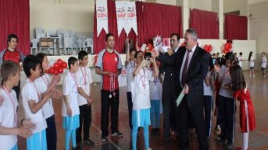 &Ccedil;ocuk Oyunları Ligi&rsquo;nde Ali Rıza Celeboğlu Ortaokulu Şampiyon