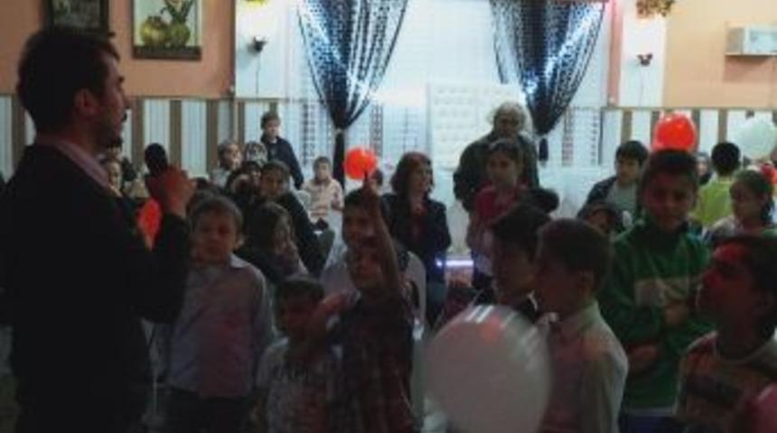 Devrek Chp&rsquo;den, &ldquo;g&uuml;l&uuml;mseyen Y&uuml;zler Sağlıklı Dişler&rdquo; Projesi