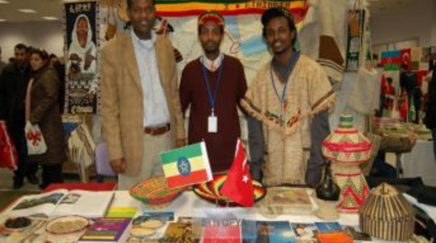 Uluslararası &Ouml;ğrenciler Dolphin'de Buluşacak