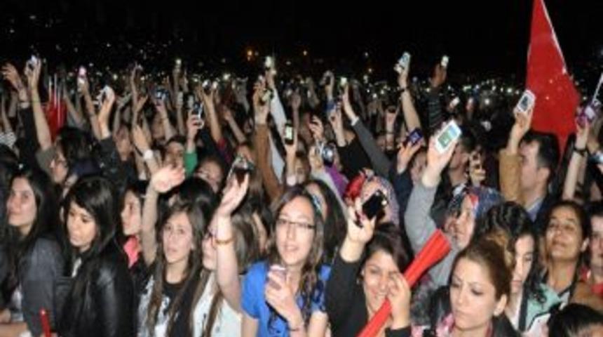 Ceceli&rsquo;den 23 Nisan Konseri