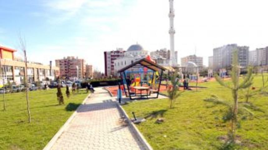 Ahi Camii Derneği&rsquo;nden Demirel&rsquo;e Teşekk&uuml;r Plaketi