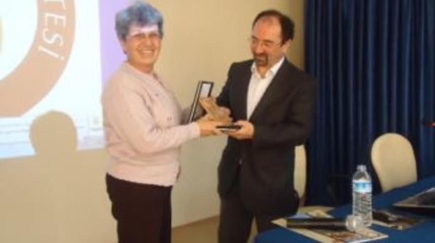 Prof. Dr. Mustafa T&uuml;rkeş, Nevşehir&rsquo;de Politika Ve Sistem Konulu Konferans Verdi