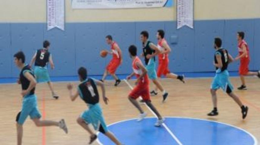 Et&uuml;&rsquo;de "b&ouml;l&uuml;mler Arası Basketbol Turnuvası" Başladı