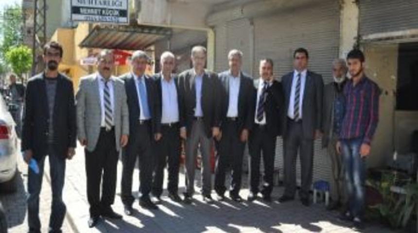 Ak Parti'den Muhtarlara Ziyaret