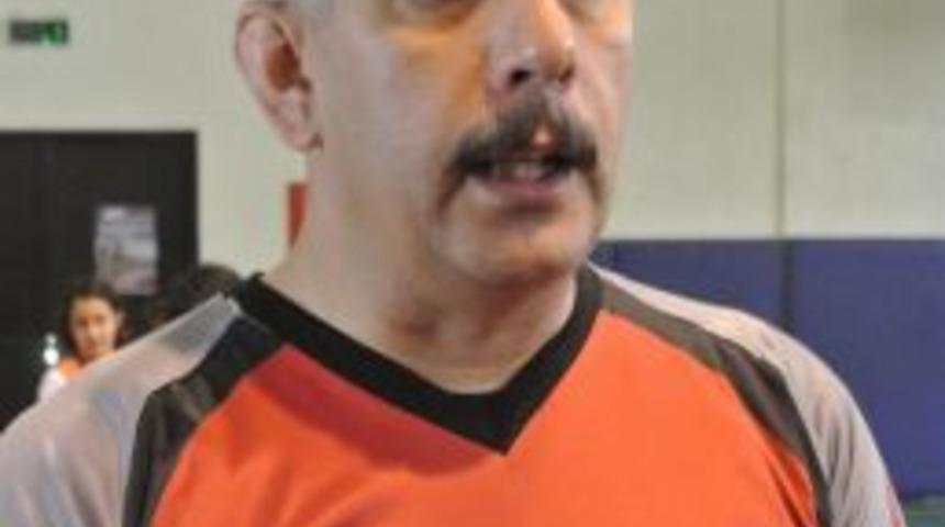 &Ccedil;ocuklar Mendil Kapmaca Ve Seksek Oynadılar