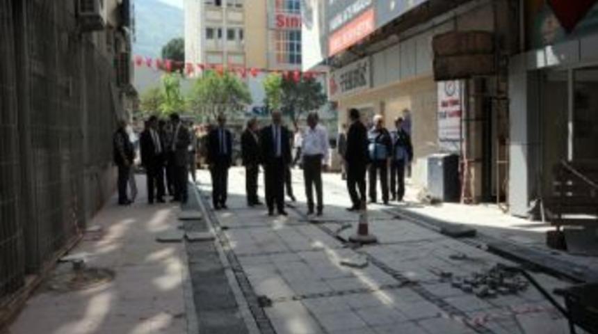 Manisa&rsquo;da Sevgi Yolları Yenileniyor