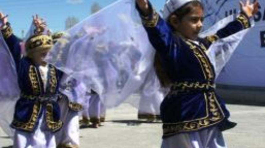 Van&rsquo;da 23 Nisan Şenliği