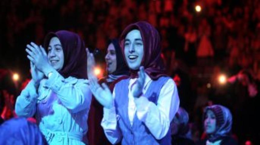 İmam Hatiplilerden Başbakan&rsquo;a Coşkulu Karşılama