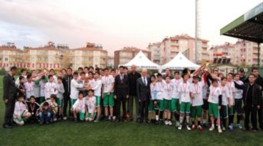 Şehitkamil&rsquo;de Kupa Sevinci