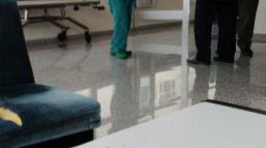 Hasta Yakınlarından, "ameliyathane Duman Altı" İddiası