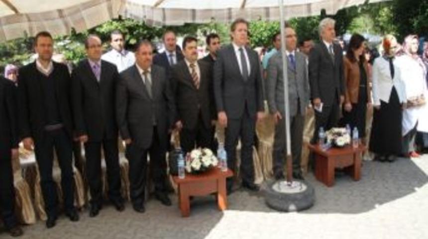 Akhisar 1. Eğitim, K&uuml;lt&uuml;r Ve Sanat Şenliği Başladı