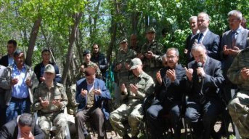 Beraber Savaştıkları Şehidi Unutmadılar