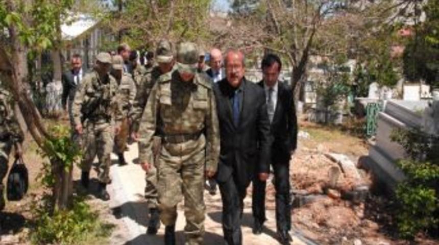 Şehit &Ouml;zdoğan, Şahadet G&uuml;n&uuml;nde Anıldı