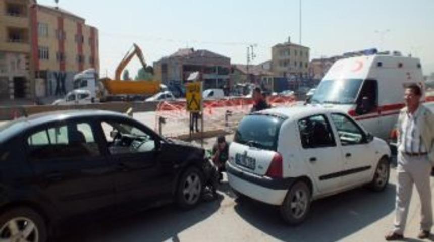 K&ouml;rfez'de Trafik Kazası:1 Yaralı