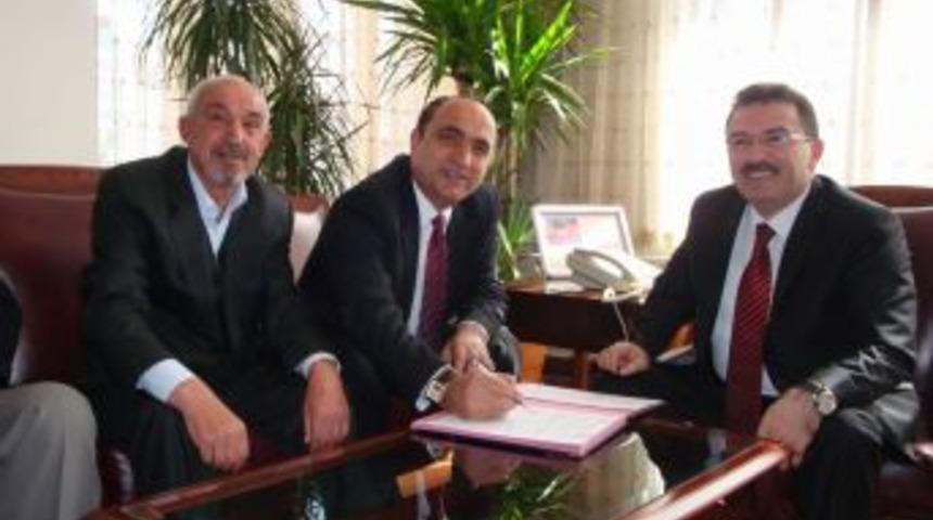 Hayırsever Baba Şehit Oğlu Adına Aile Sağlığı Merkezi Yaptırıyor