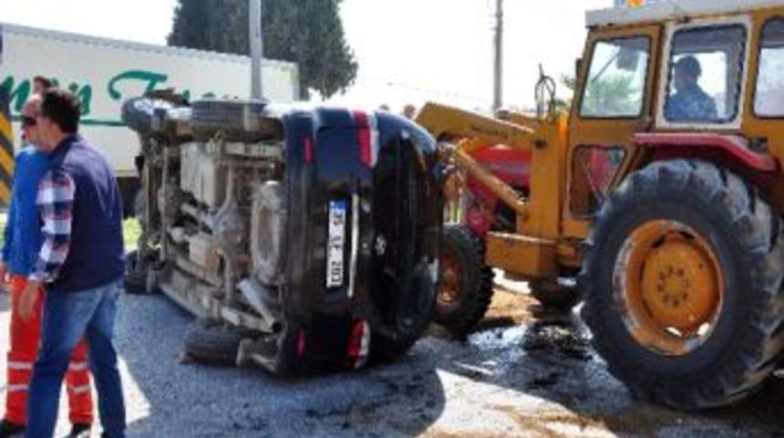 Torbalı&rsquo;da Kaza: 3 Yaralı