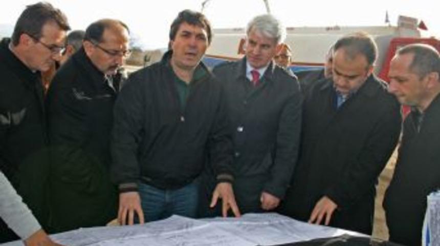 Milletvekili Şahin: Bursa&rsquo;da Yeni Duble Yollar Ve Kavşaklar Yapılıyor