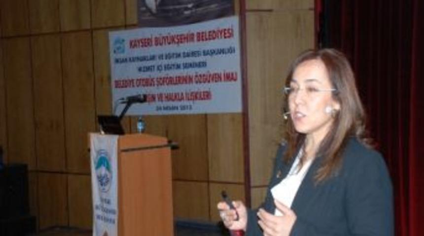 B&uuml;y&uuml;kşehir Belediyesi&rsquo;nden Şof&ouml;rleri İletişim Semineri