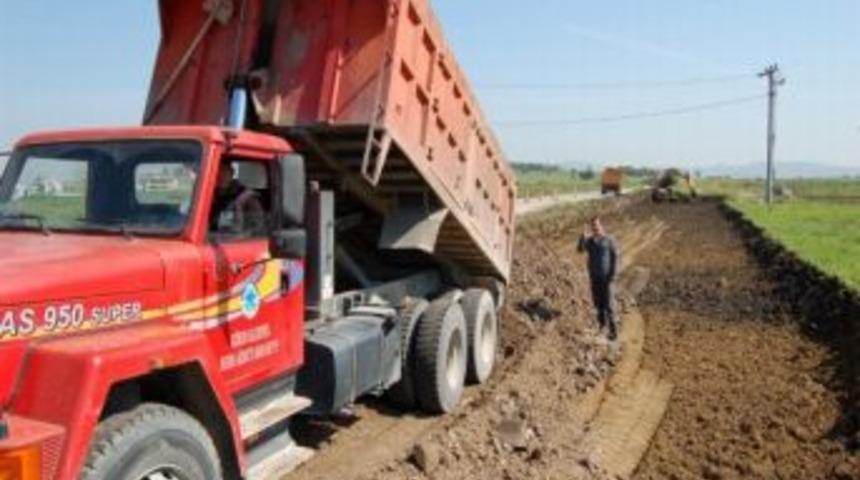 G&ouml;nen'de Yol &Ccedil;alışmaları