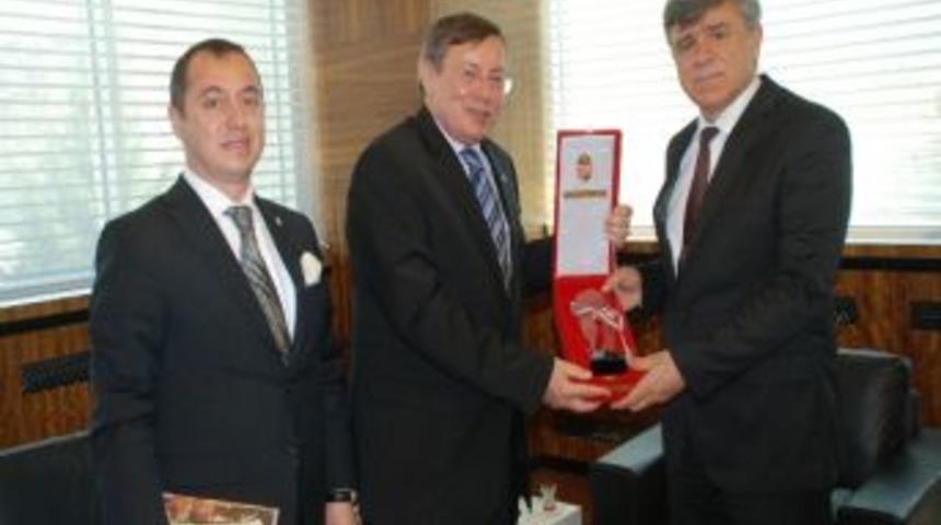 Macar B&uuml;y&uuml;kel&ccedil;i B&uuml;y&uuml;kşehir'de