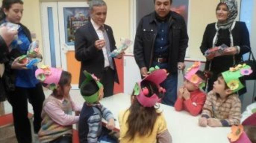 23 Nisan&rsquo;da 12 Bin &Ouml;ğrenciye Hediye Paketi