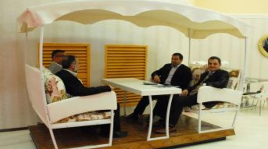 Bu Kamelya Ile Stres Atıyorsunuz