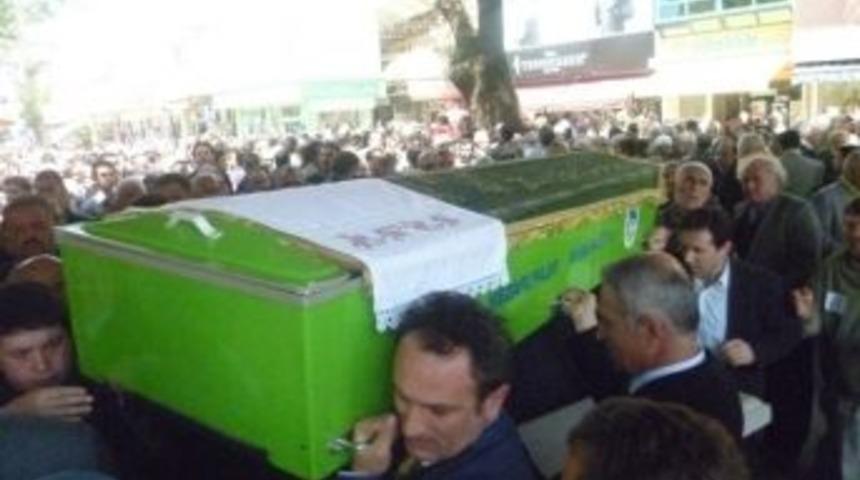 Hayatını Kaybeden &Ouml;ğretim G&ouml;revlisi İ&ccedil;in Orhan Camii&rsquo;nde Cenaze T&ouml;reni D&uuml;zenlendi