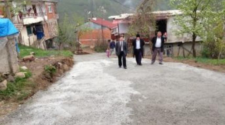 G&ouml;lk&ouml;y'de Beton Yol &Ccedil;alışması