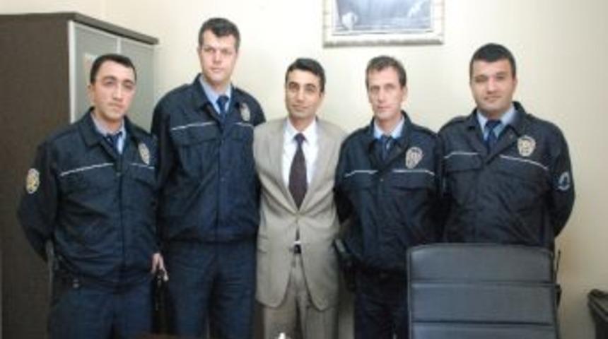 Başarılı Polislere Hediye