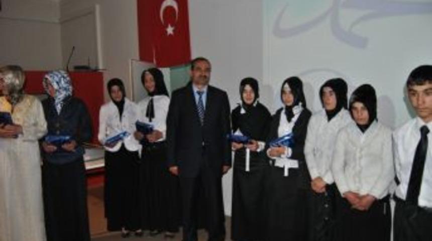 Kağızman İmam Hatip Lisesi'nden kutlu doğum programı