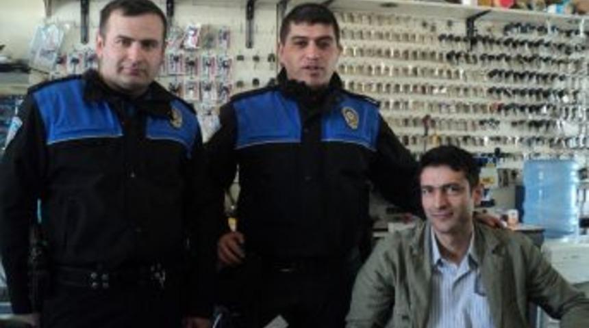 Toplum Destekli Polislerden Esnaf Ziyareti