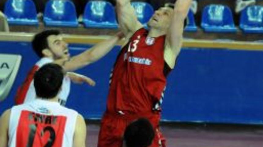 Erdemir: 77 - Beşiktaş: 92