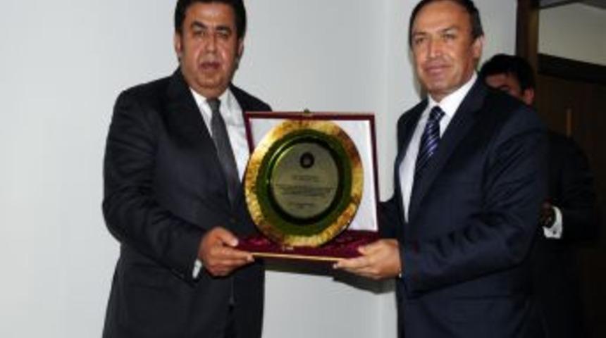 Alanya'ya Devlet &Uuml;niversitesi Kurma Teklifi Başbakan Erdoğan'a G&ouml;t&uuml;r&uuml;ld&uuml;