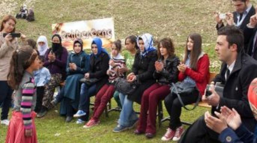 Rehber Gen&ccedil;&rsquo;ten Bir &Ouml;rnek Davranış Daha