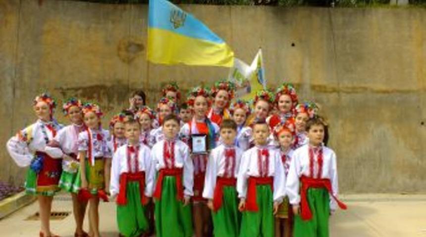 &Ccedil;ocuk oyunları şenliği renkli g&ouml;r&uuml;nt&uuml;lerle son buldu