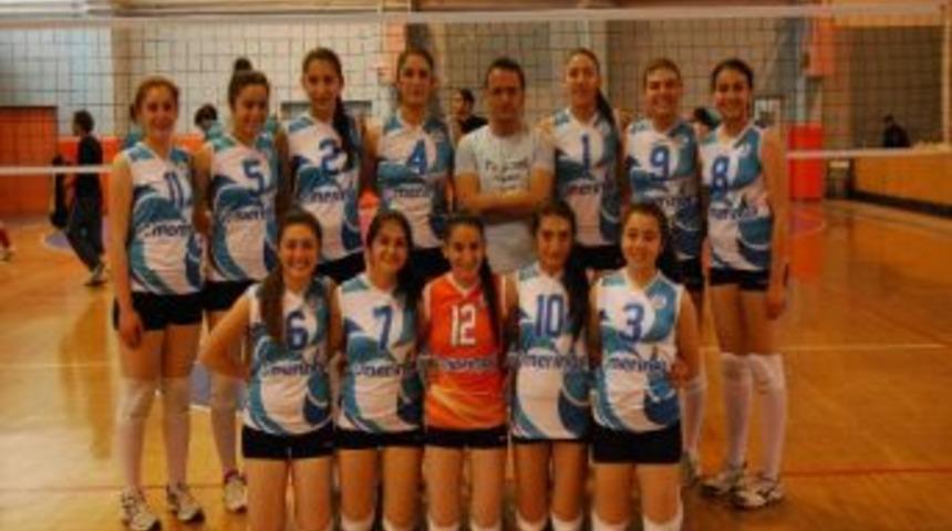Merinosspor Genç Bayan Voleybol Takımı Yarı Finale Yükseldi